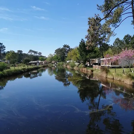 Campsite Mobil Bord D'eau 4 Etoiles Les Viviers Lege-Cap-Ferret